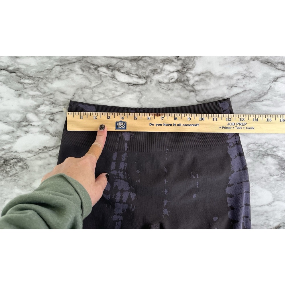 AUROLA Serpent Snake Seamless Scrunch Workout Sz XS‎ Active Yoga Purple Gray - Picture 5 of 6